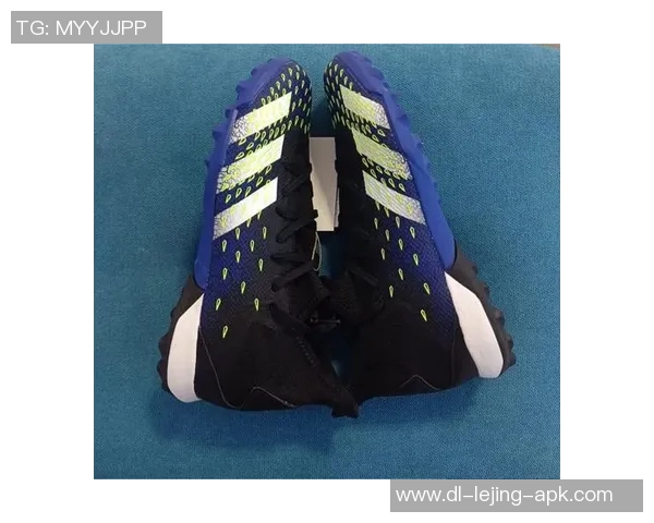 释放你的激情与速度阿迪达斯足球鞋助你征战绿茵场